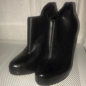 Sam Edelman Keaton hidden platform leather booties (size 6.5)